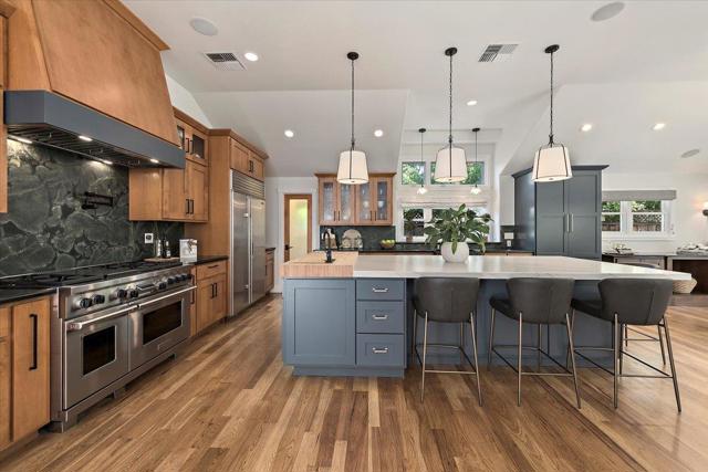 838 Cherrystone Drive, Los Gatos CA: https://media.crmls.org/mediaz/fcc33b62-43a9-416c-811d-9179b20fd13a.jpg