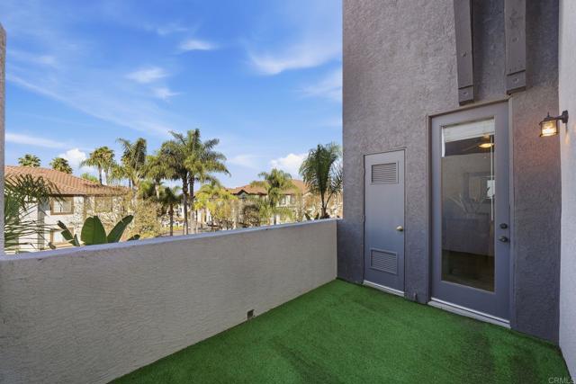 1241 Santa Cora Ave, Chula Vista CA: https://media.crmls.org/mediaz/fcc43306-9d52-49cd-8104-a8391882dd49.jpg