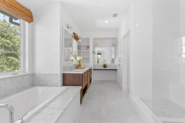 42059 Vinha Way, Fremont CA: https://media.crmls.org/mediaz/fcc43781-6bd9-4699-b72d-df333c7b3e4a.jpg