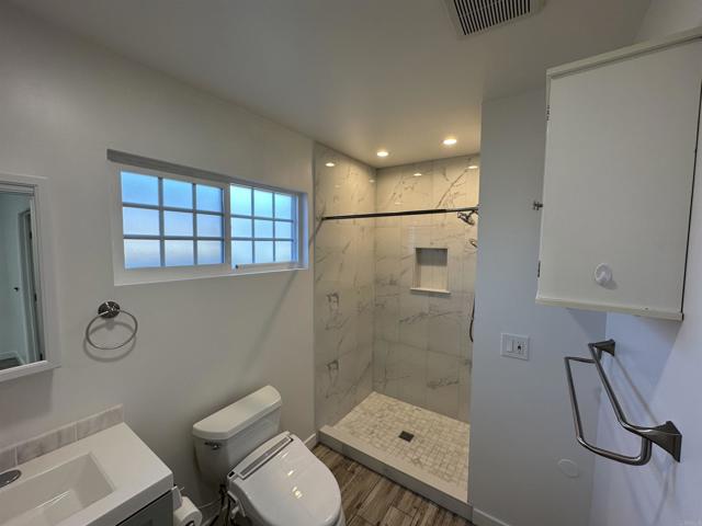 Detail Gallery Image 5 of 11 For 16850 Bernardo Oaks Drive, San Diego,  CA 92128 - 1 Beds | 1 Baths