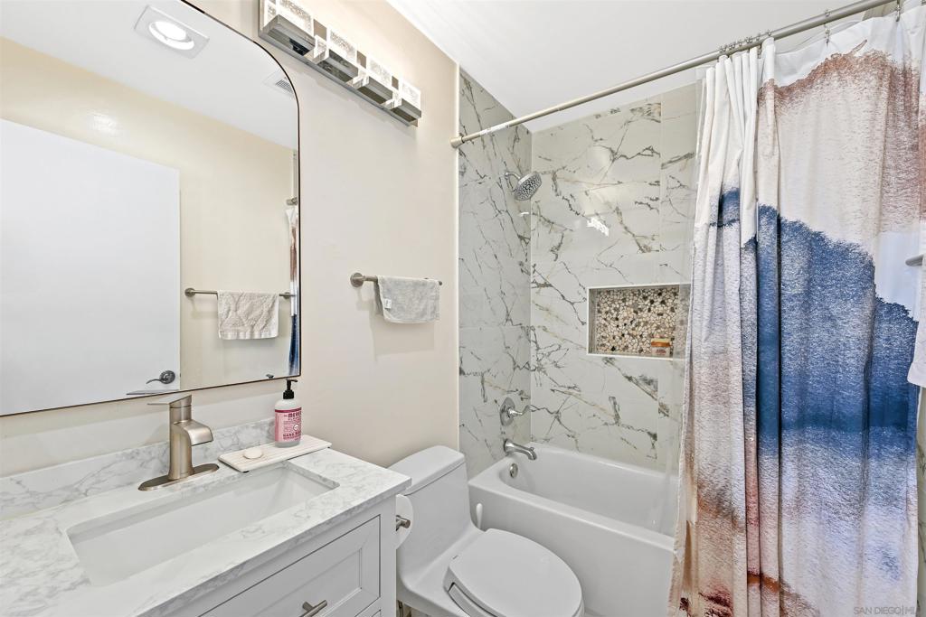 1855 Diamond St - photo 8