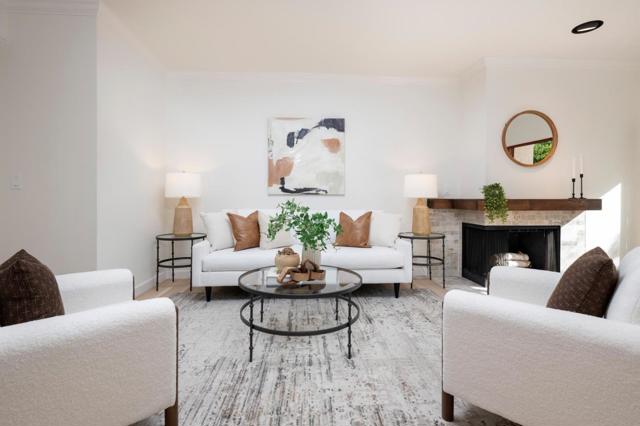 10 9th Avenue, San Mateo CA: https://media.crmls.org/mediaz/fcc952ea-c686-4822-9068-84ca9696717e.jpg