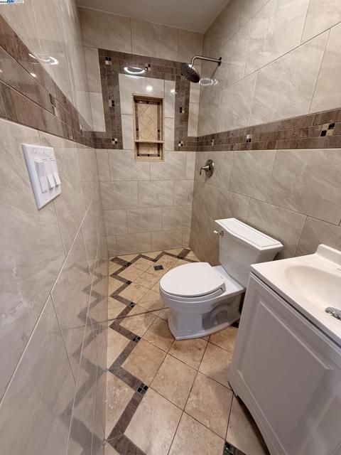 974 Walnut Dr, Oakley CA: https://media.crmls.org/mediaz/fcc9b0e0-a4b6-4177-9acf-d47a3705928e.jpg