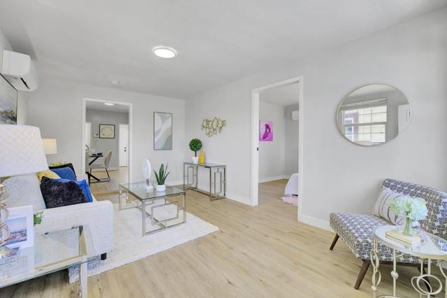 319 S 37th Street, Richmond CA: https://media.crmls.org/mediaz/fcc9bdf4-72b9-4e81-bce6-f569203c4e38.jpg