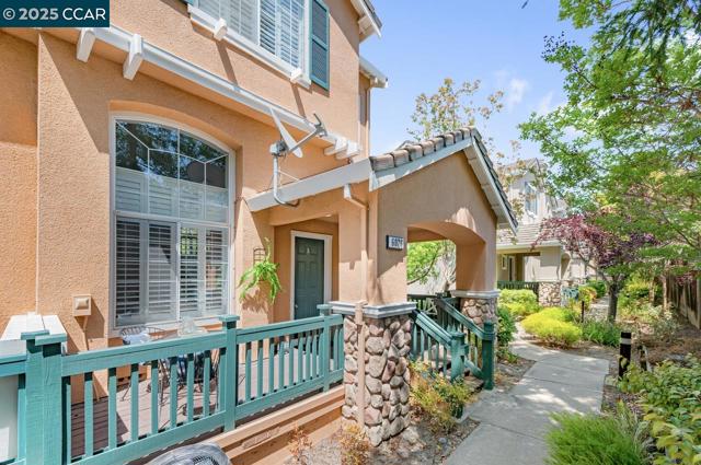 6026 Condor St, Danville CA: https://media.crmls.org/mediaz/fccb3ac4-e247-4855-a61f-4e3f0659e03e.jpg