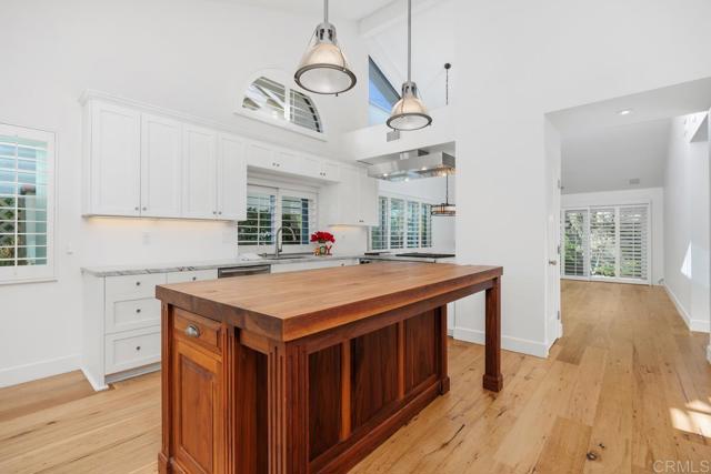 Detail Gallery Image 3 of 41 For 4058 Avenida Brisa, Rancho Santa Fe,  CA 92091 - 2 Beds | 2 Baths