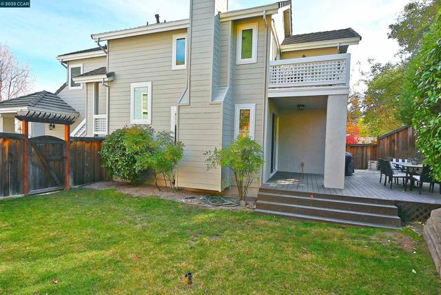 1320 Strawberry Court, Danville CA: https://media.crmls.org/mediaz/fccc9738-bfbb-40e2-ab9e-26193440f83d.jpg