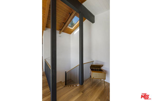 454 West Avenue 46 photo 21