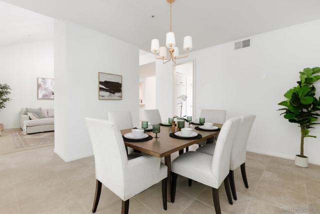 14231 Fox Run Row, San Diego CA: https://media.crmls.org/mediaz/fccd8ee4-8eb2-431b-93b3-885c099c46ab.jpg