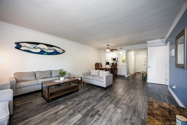5700 Baltimore Dr, La Mesa CA: https://media.crmls.org/mediaz/fcce75bc-d7dd-4a4c-8822-47aabdd8e232.jpg