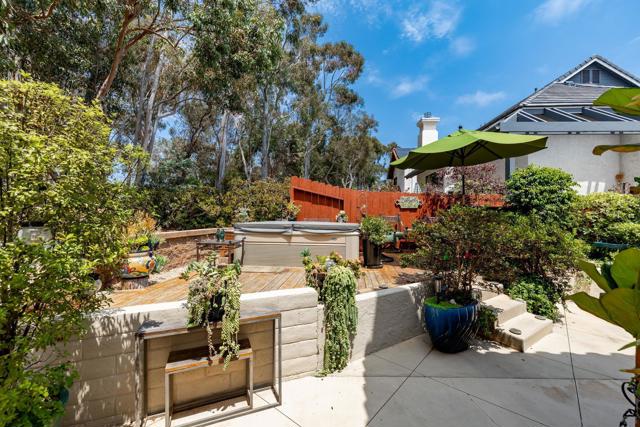 2708 Grove Ave, Carlsbad CA: https://media.crmls.org/mediaz/fccef88a-8780-41ad-a3da-27476c1ef1ed.jpg