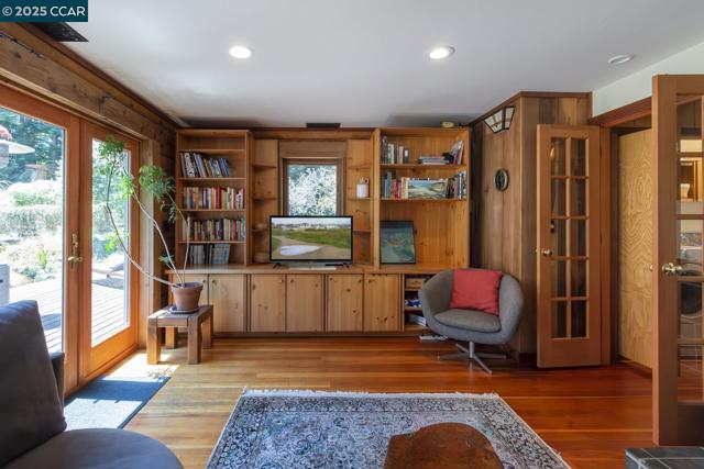 Image 10 of 52 For 28581 Navarro Ridge Road