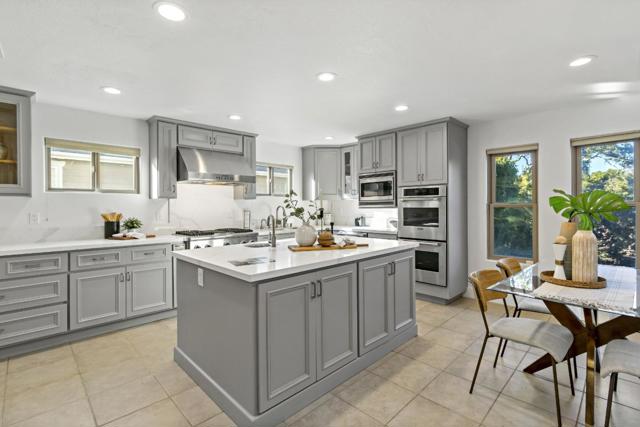 303 Lakeview Way, Redwood City CA: https://media.crmls.org/mediaz/fcd01752-6bdc-435c-9209-c378031afe75.jpg