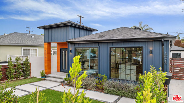 3976 Mclaughlin Avenue, Los Angeles CA: https://media.crmls.org/mediaz/fcd0f33a-b037-448f-bcf6-939136d8ab2d.jpg