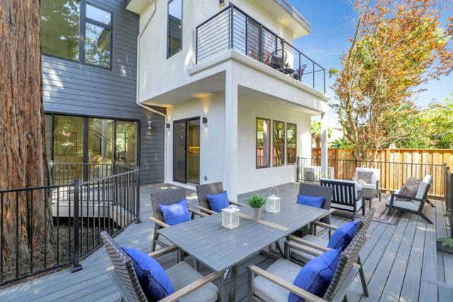 546 9th Avenue, Menlo Park CA: https://media.crmls.org/mediaz/fcd185b6-bfcb-45b6-ae4e-6e13a5ee0293.jpg