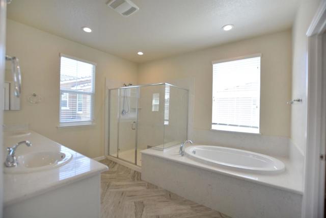 3936 Purple Finch Lane, Modesto CA: https://media.crmls.org/mediaz/fcd23b9c-9781-4518-87ee-a482f13b09e4.jpg