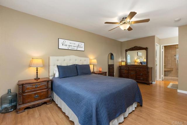 Detail Gallery Image 31 of 46 For 325 N Melrose Dr #a,  Vista,  CA 92083 - 2 Beds | 2 Baths