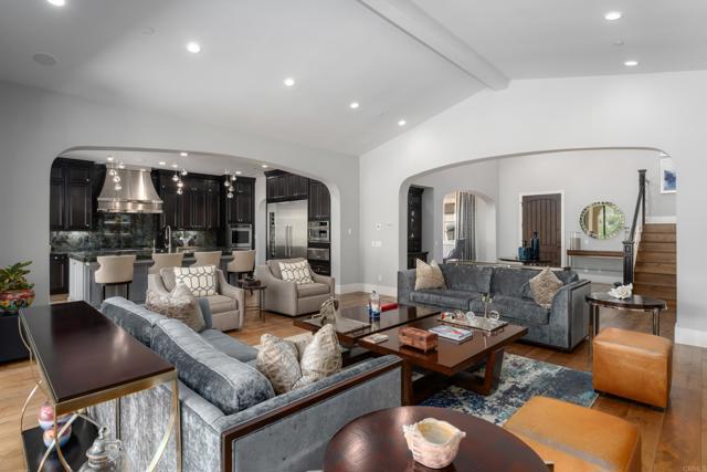 14788 Valle Del Sur, San Diego CA: https://media.crmls.org/mediaz/fcd476ac-aa31-401f-a541-0564e94c55bd.jpg