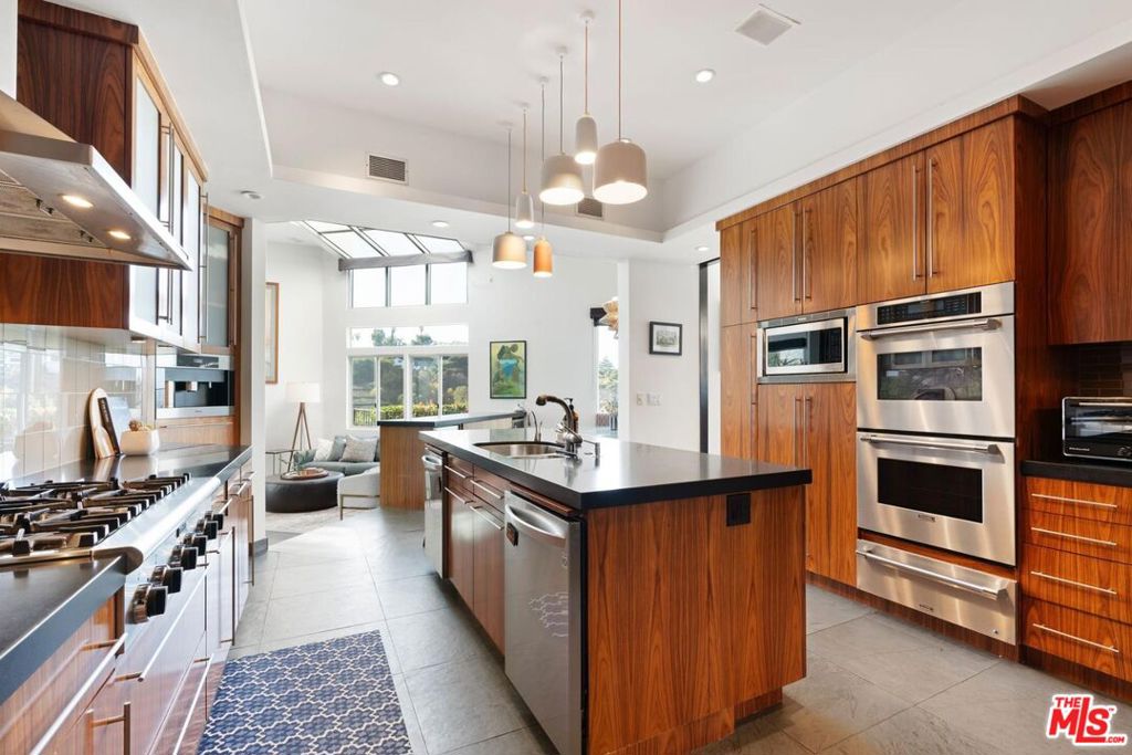 3778 Sheridge DriveSherman Oaks img 18