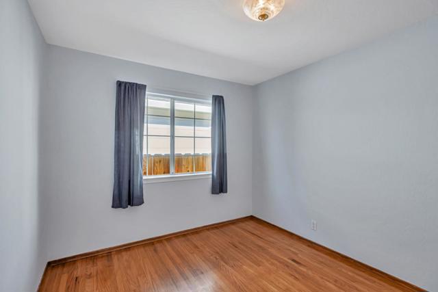 250 San Carlos Avenue, Redwood City CA: https://media.crmls.org/mediaz/fcd51c2e-c7f3-4111-87ca-5c05286618e8.jpg