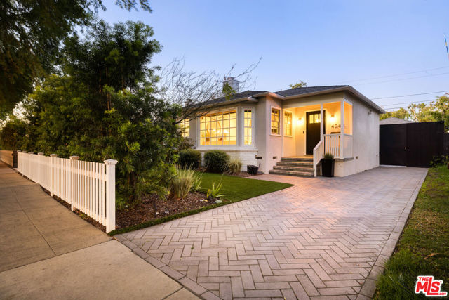 4046 Wasatch Avenue, Los Angeles CA: https://media.crmls.org/mediaz/fcd5d21f-5556-43d5-847c-e577b8e93a08.jpg