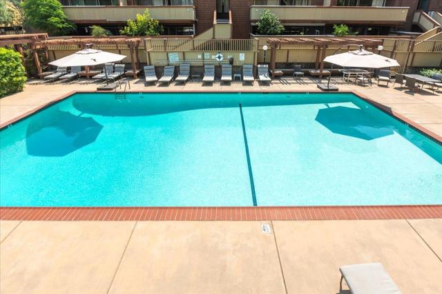 500 W Middlefield Road, Mountain View CA: https://media.crmls.org/mediaz/fcd69ee6-6a51-41d1-9b19-fb24dfbb8c56.jpg