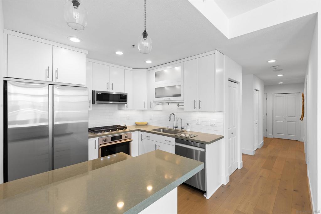 850 Beech St. - photo 4