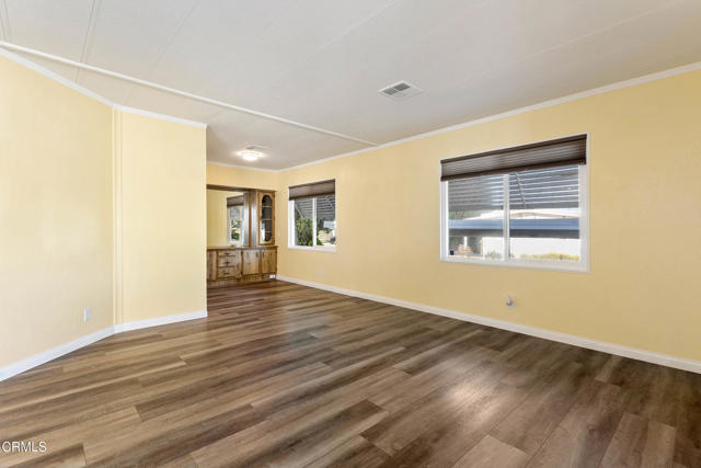 Detail Gallery Image 7 of 29 For 180 Camelia Way #180,  Ventura,  CA 93004 - 2 Beds | 2 Baths