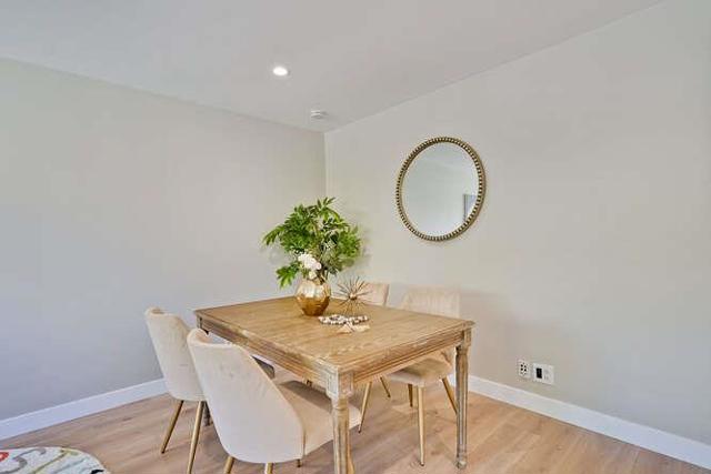 898 La Plata Plaza, Campbell CA: https://media.crmls.org/mediaz/fcd8d9c2-d108-4ad4-addd-1e1cf10169d7.jpg