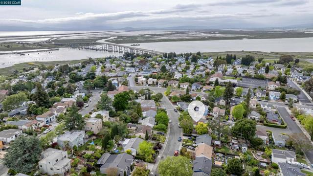 6 View St, Vallejo CA: https://media.crmls.org/mediaz/fcda1b2e-9266-4a3f-ab74-4ef07d1271a2.jpg