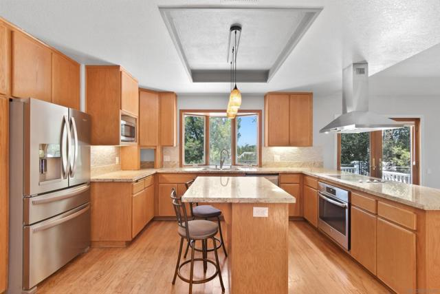 3165 Torreon Dr, Alpine CA: https://media.crmls.org/mediaz/fcda2beb-65ec-4d6d-ae6c-6efc1ffd27f0.jpg