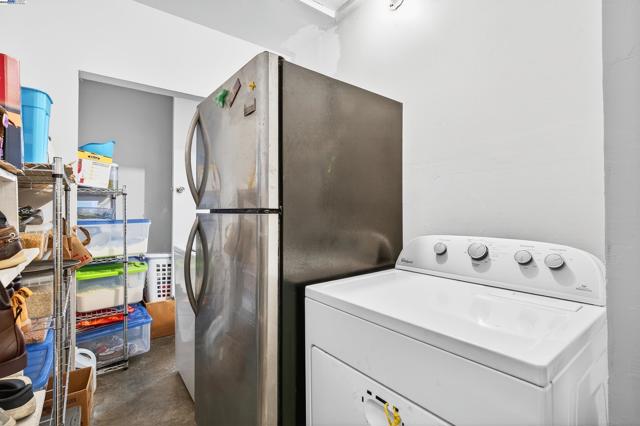 4300 Berk Ave, Richmond CA: https://media.crmls.org/mediaz/fcdb3c37-8da5-4e1b-8f18-f004a4f835da.jpg
