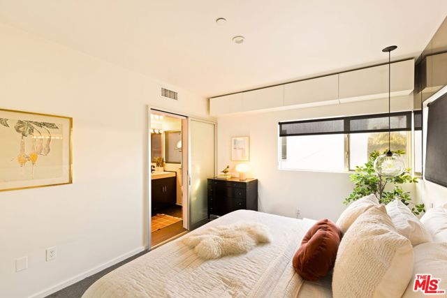 803 Wilcox Avenue, Los Angeles CA: https://media.crmls.org/mediaz/fcdb60c1-cb11-4564-b8cb-0f95e15d5acd.jpg