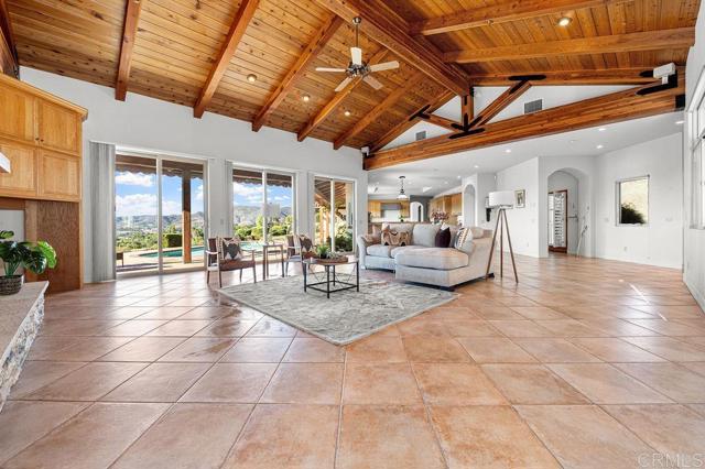 Detail Gallery Image 14 of 48 For 2155 Mil Sorpresas Dr, Fallbrook,  CA 92028 - 3 Beds | 3/1 Baths