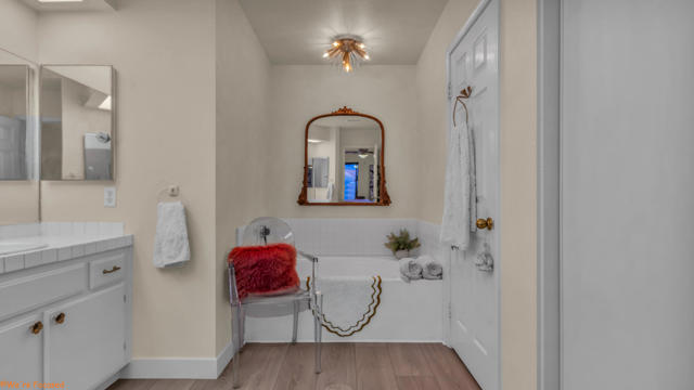 Image 30 of 41 For 76905 Scimitar Way