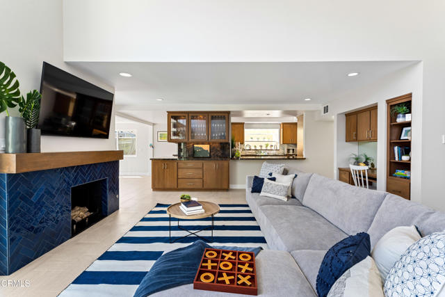 Detail Gallery Image 19 of 59 For 3810 W Hemlock St, Oxnard,  CA 93035 - 4 Beds | 4 Baths