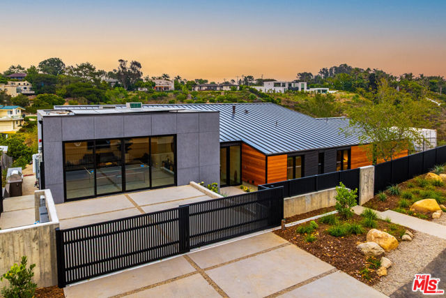 6756 Wandermere Road photo 3