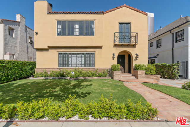 809 S Stanley Avenue, Los Angeles CA: https://media.crmls.org/mediaz/fcdd568b-f976-448b-a248-6d96a53e1aa7.jpg