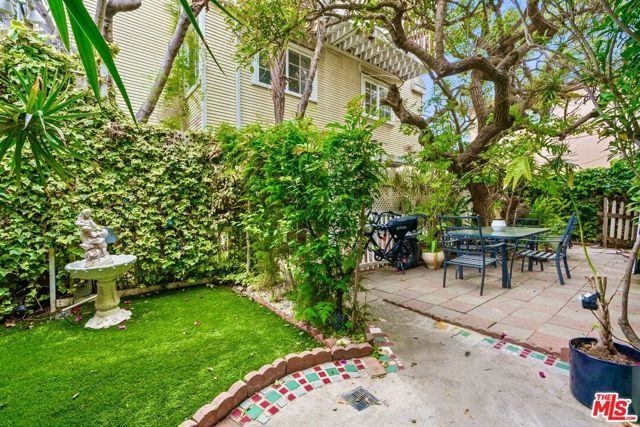 3110 Highland Avenue, Santa Monica CA: https://media.crmls.org/mediaz/fcdf49a6-d3e2-4c12-bc0f-d10876cbb6af.jpg