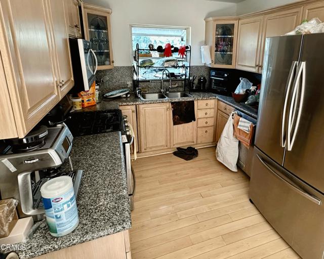 Detail Gallery Image 3 of 6 For 4730 Frieda Dr, Los Angeles,  CA 90065 - 3 Beds | 2 Baths