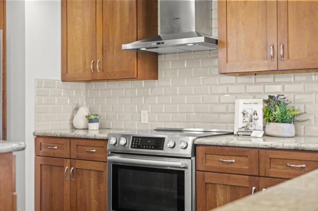 3257 Llano Street, San Mateo CA: https://media.crmls.org/mediaz/fcdfbb9f-58ba-491e-adaa-bf8919c87f42.jpg