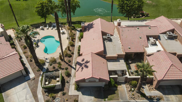 76895 Morocco Road, Palm Desert CA: https://media.crmls.org/mediaz/fce26065-7e07-45c2-951e-6710cc73aaa4.jpg