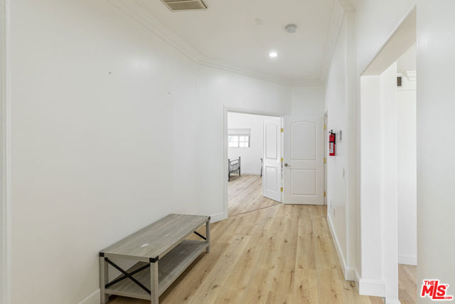 5510 Wilbur Avenue, Los Angeles CA: https://media.crmls.org/mediaz/fce2cf70-06a4-4a68-a100-b75645801420.jpg