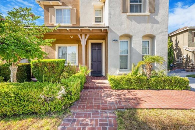 44364 Kingston Drive, Temecula CA: https://media.crmls.org/mediaz/fce315a8-c030-4cc7-b301-b537b4712147.jpg