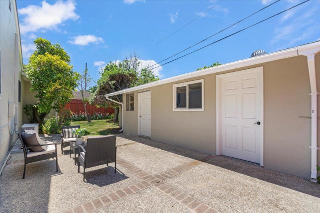 1221 Santa Paula Avenue, San Jose CA: https://media.crmls.org/mediaz/fce440b7-d9ea-4803-a905-0603128fe988.jpg