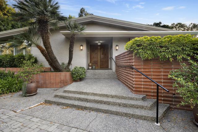 635 Rockwood Road, Pasadena CA: https://media.crmls.org/mediaz/fce67cff-9bb0-4bbb-8ed0-9549cbeadcdd.jpg