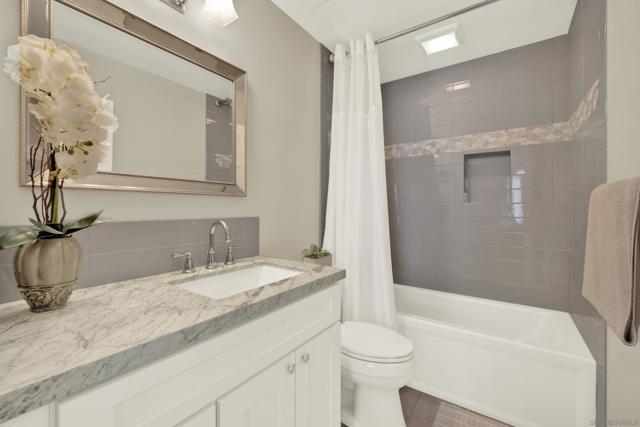 3736 Promontory St, San Diego CA: https://media.crmls.org/mediaz/fce73e06-d542-4bb9-9efd-743ffa4a07a1.jpg