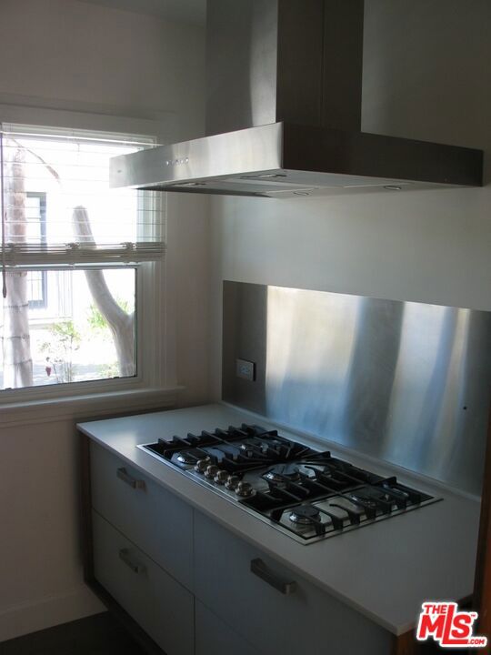 745 -747 1/4 N Hayworth Avenue, Los Angeles CA: https://media.crmls.org/mediaz/fce780ce-e9bb-440e-9a80-0c7684d0602d.jpg