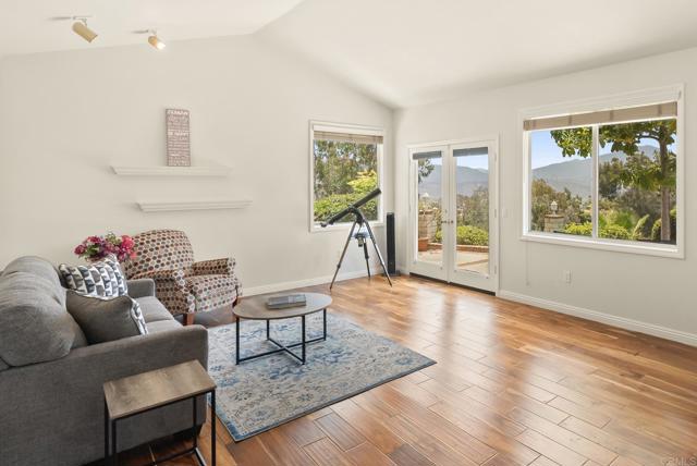 11984 Paseo Fuerte, El Cajon CA: https://media.crmls.org/mediaz/fce8528b-ea64-44d9-8989-ce345b89ec37.jpg