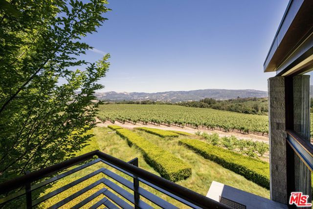 7596 Sonoma Mountain Road,  CA: https://media.crmls.org/mediaz/fce85ad7-7917-45c4-bbb8-f76e43467545.jpg